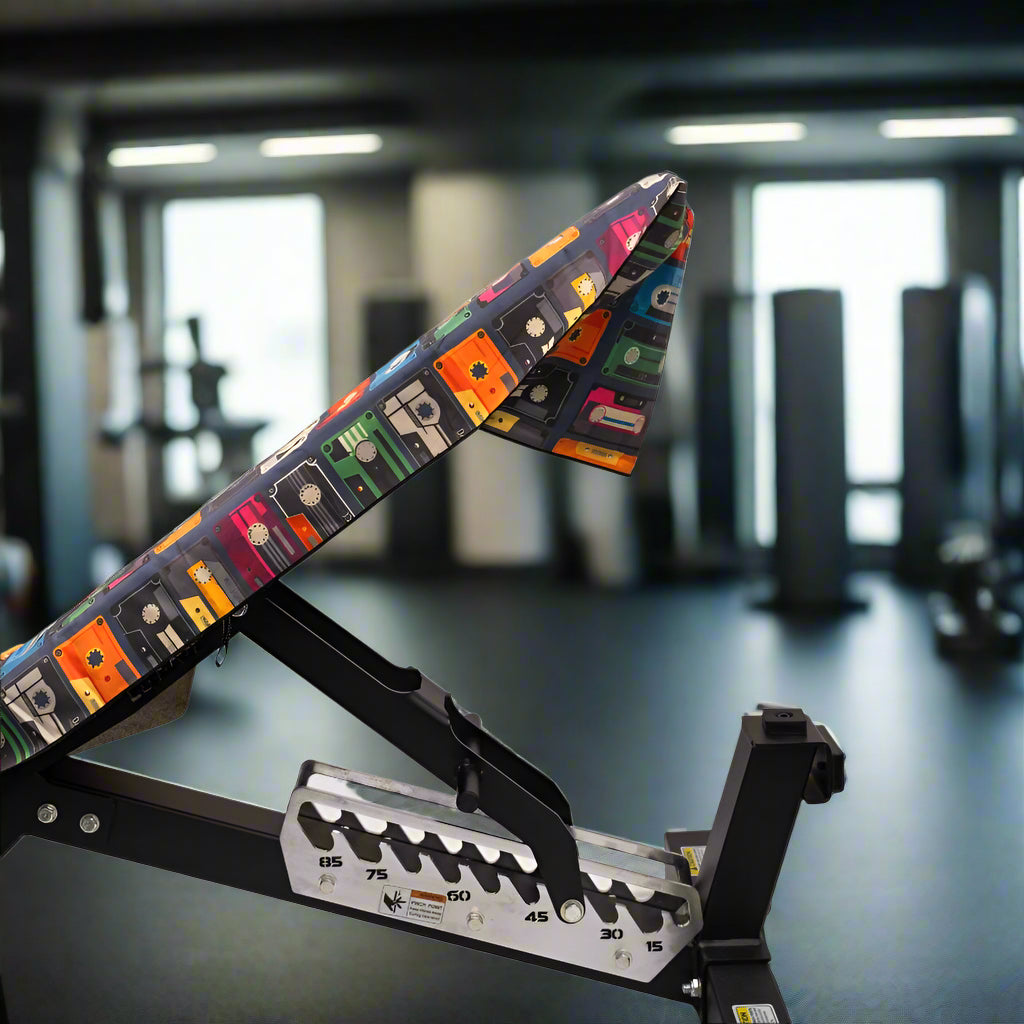 microfibre_gym_towel_dark_background_with_colorful_icons