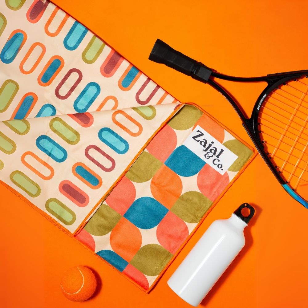 multi_color_diamond_fitness_bench_cover_in_gym